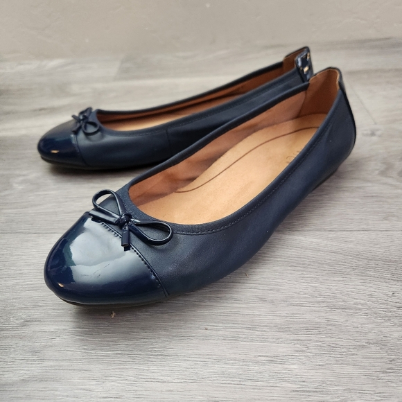 Vionic Minna Blue Shoes Size 9.5 Flats Ballet Contrast‎ Toe Cap Bow Arch Support - Picture 1 of 13